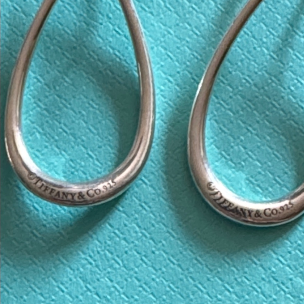 Tiffany & Co Elsa Peretti Elegant Silver Open Teardrop Earrings - Picture 5 of 5